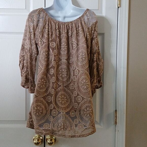 Lildy tan full lace off the shoulder tunic  casual dress up bell sleeve Sz S-M - Picture 4 of 5